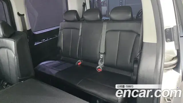 Hyundai Staria 2021 — Фото 13/20