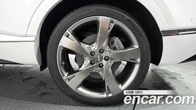 Genesis GV80 2023 — Photo 6/36