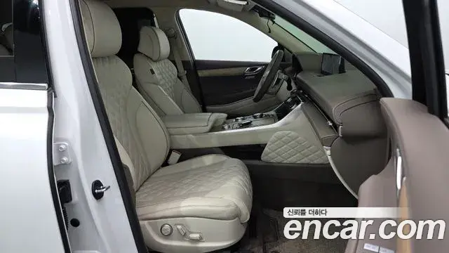 Genesis GV80 2023 — Photo 15/36