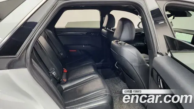 Hyundai Grandeur Hybrid 2023 — ფოტო 33/36