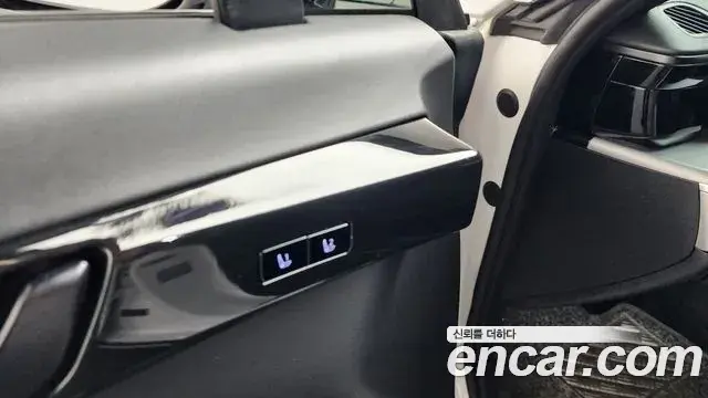 Hyundai Grandeur Hybrid 2023 — ფოტო 14/36