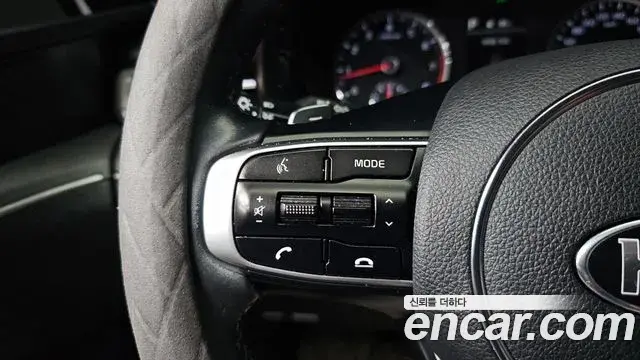 Kia K5 2019 — Şəkil 9/30