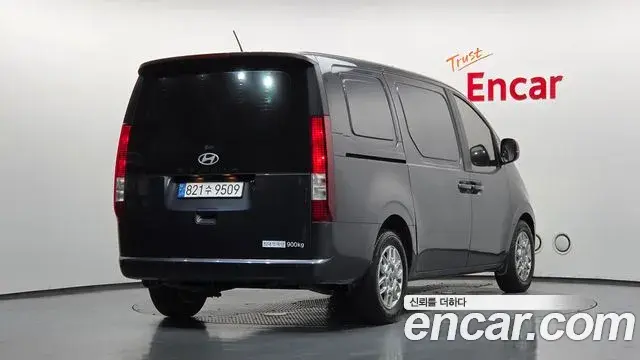 Hyundai Staria 2024 — Şəkil 2/31