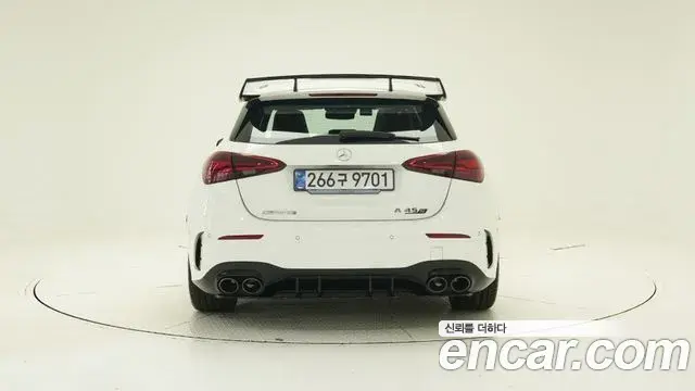 Mercedes-Benz A-Class 2025 — Photo 11/17