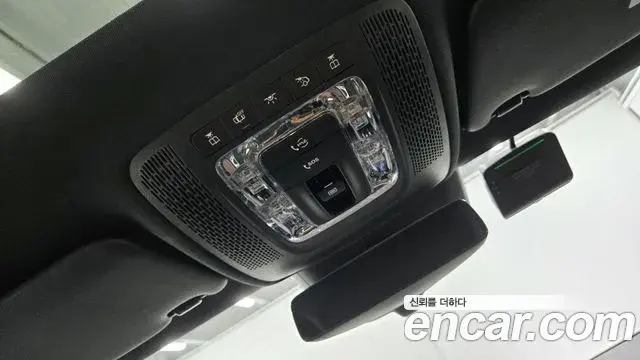 Mercedes-Benz A-Class 2025 — Photo 14/17