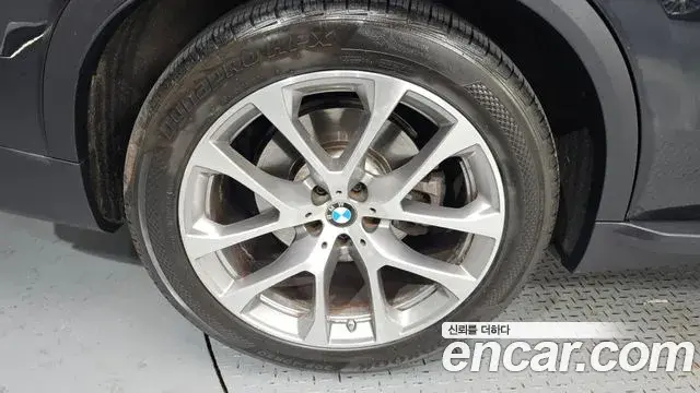 BMW X5 2024 — Photo 36/37