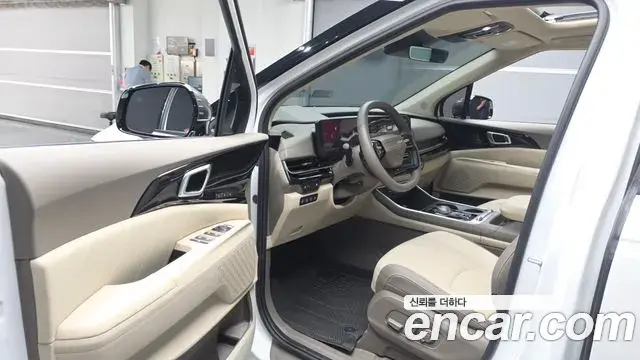 Kia Carnival 2025 — Şəkil 17/35
