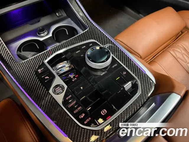 BMW X7 2023 — ფოტო 16/16