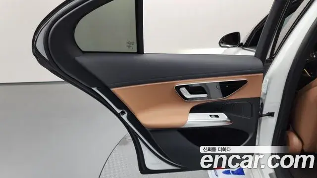 Mercedes-Benz E-Class 2024 — Şəkil 4/33