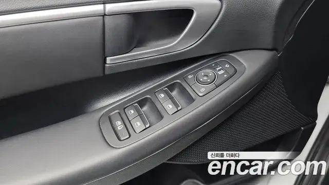 Hyundai Sonata Hybrid 2022 — ფოტო 11/20