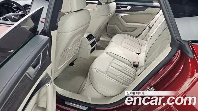 Audi A7 2025 — Фото 12/20