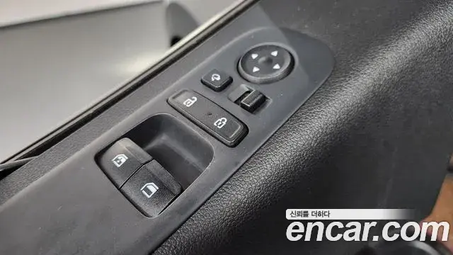 Hyundai Staria 2021 — Фото 16/20