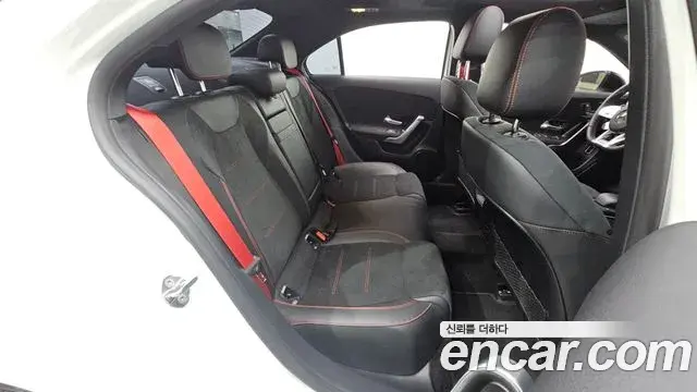 Mercedes-Benz A-Class 2022 — ფოტო 25/34