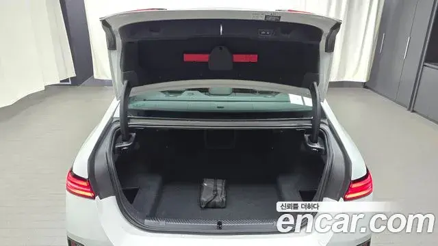 BMW 5 Series 2025 — ფოტო 24/34
