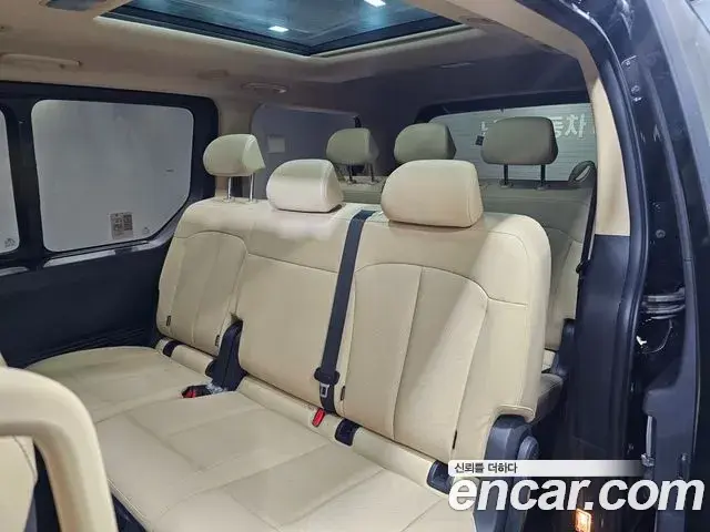 Hyundai Staria 2024 — ფოტო 4/20