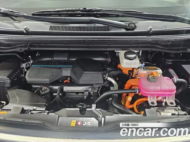 Hyundai Staria 2024 — ფოტო 20/20