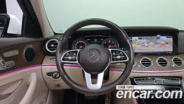 Mercedes-Benz E-Class 2019 — ფოტო 11/30