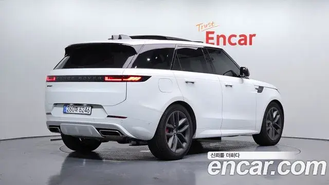 Land Rover Range Rover Sport 2025 — ფოტო 31/33