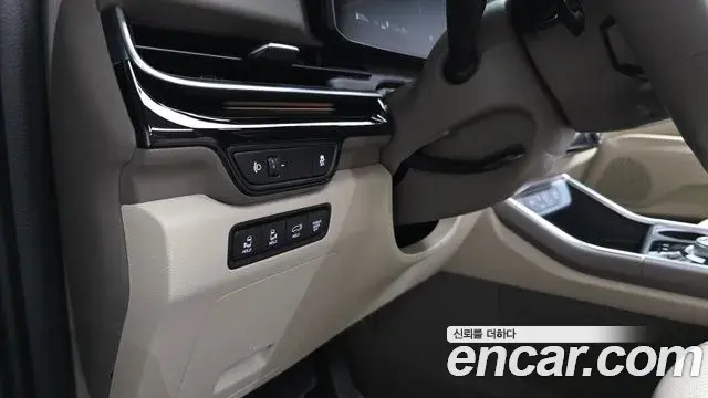 Kia Carnival 2025 — ფოტო 9/43