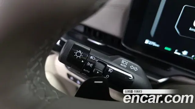 Kia Carnival 2025 — ფოტო 4/43
