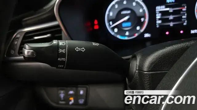 Genesis G70 2019 — Photo 5/33