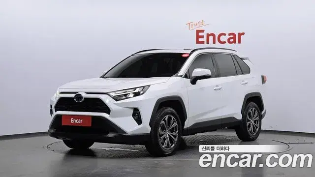 Toyota RAV4 2022 — Photo 10/20
