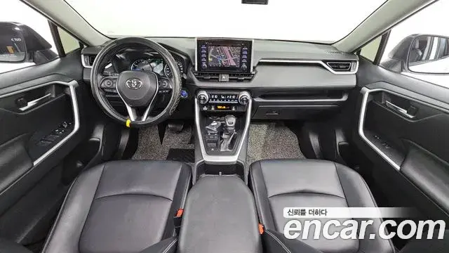 Toyota RAV4 2022 — Photo 6/20