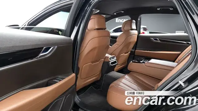 Genesis Electrified G80 2022 — Photo 11/20