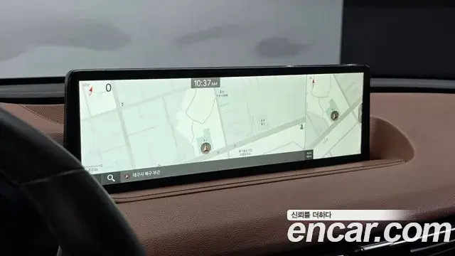 Genesis Electrified G80 2022 — Photo 13/20