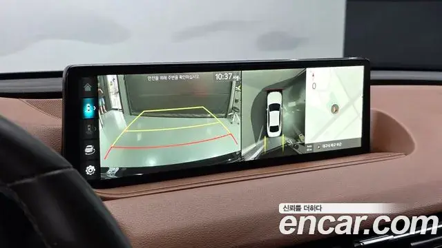 Genesis Electrified G80 2022 — Photo 14/20