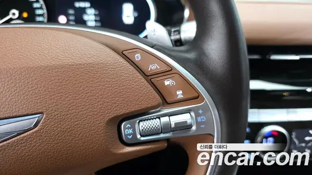 Genesis Electrified G80 2022 — Photo 17/20