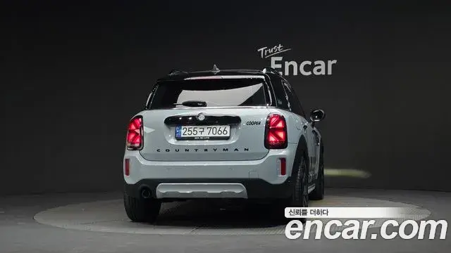 Mini Cooper Countryman 2022 — Photo 3/20
