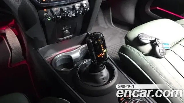Mini Cooper Countryman 2022 — Photo 8/20