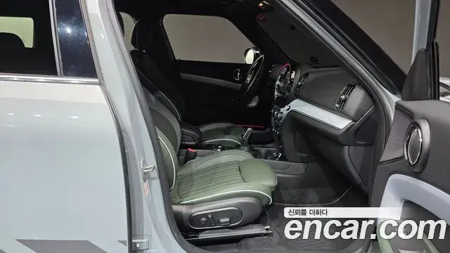 Mini Cooper Countryman 2022 — Photo 9/20
