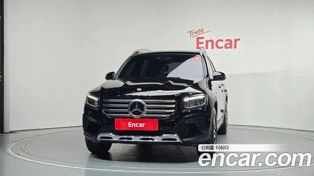 Mercedes-Benz GLB-Class 2024 — Photo 3/20