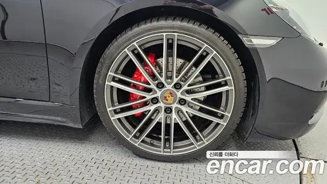 Porsche 718 Boxster 2019 — ფოტო 9/30