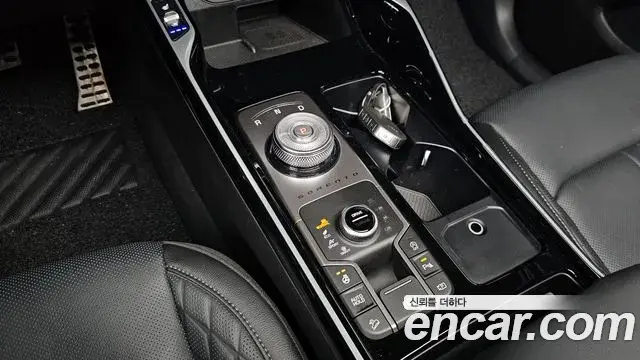 Kia Sorento 2025 — Фото 9/20