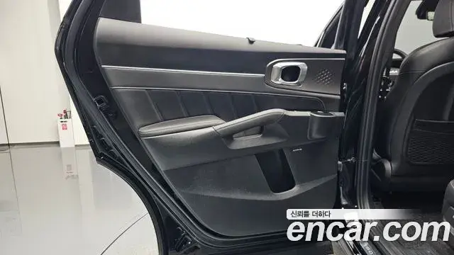 Kia Sorento 2025 — ფოტო 8/34