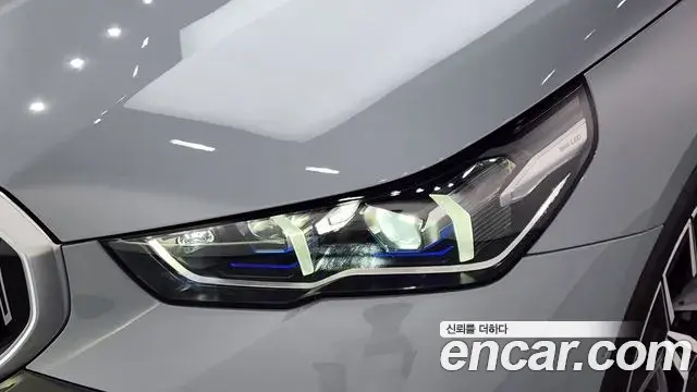 BMW 5 Series 2025 — ფოტო 14/35
