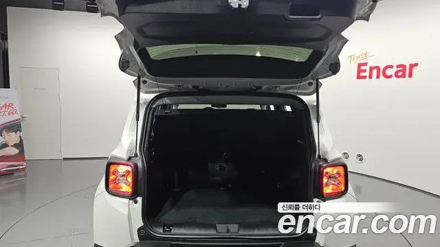 Jeep Renegade 2022 — Photo 21/32