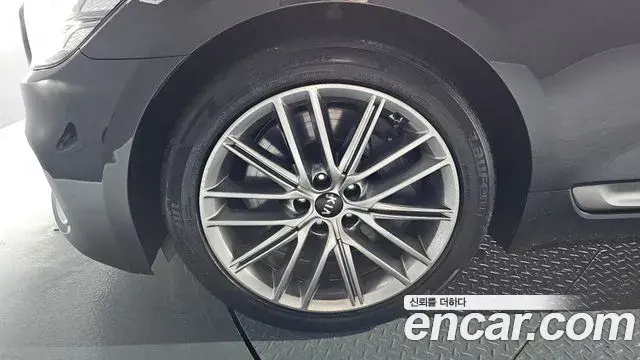 Kia The K9 2020 — Photo 5/20