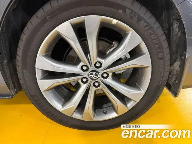 Toyota Sienna 2025 — Photo 14/20