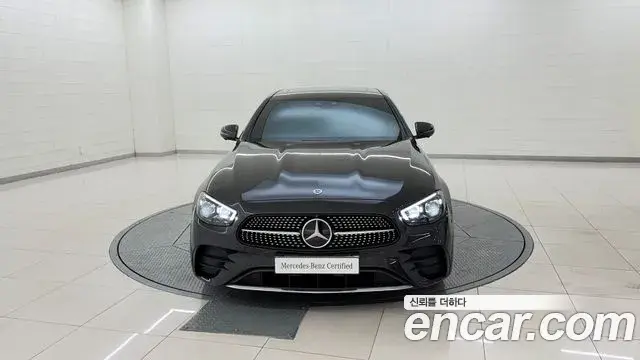 Mercedes-Benz E-Class 2023 — Фото 7/20
