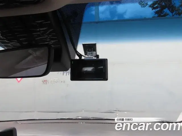 Hyundai Staria 2024 — Фото 16/20