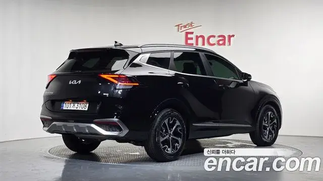 Kia Sportage 2024 — Фото 1/20