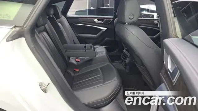 Audi A7 2020 — Photo 17/32