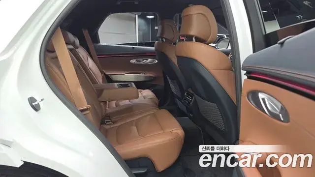 Genesis GV70 2025 — ფოტო 24/31
