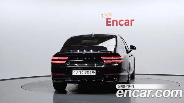 Genesis Electrified G80 2021 — Photo 4/20