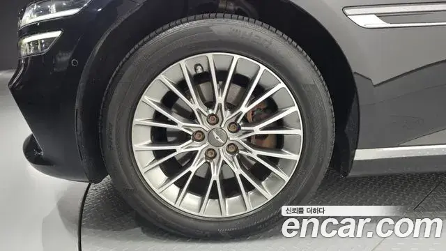 Genesis Electrified G80 2021 — Photo 5/20