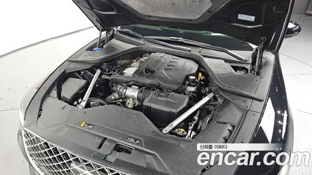 Genesis Electrified G80 2021 — Photo 6/20